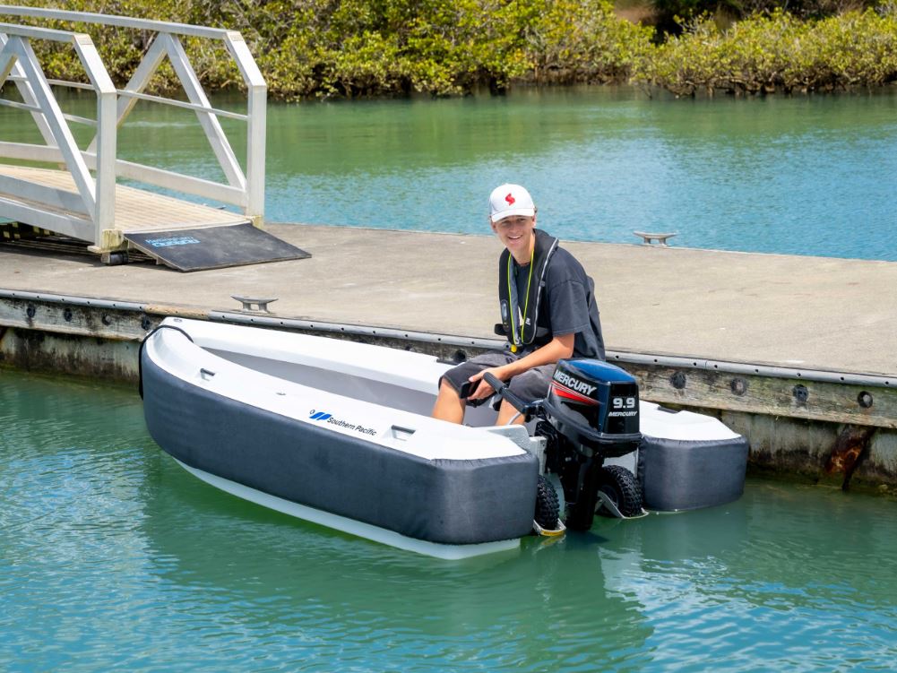 SHORE 3C CARBON TENDER 2.95M - Image 3