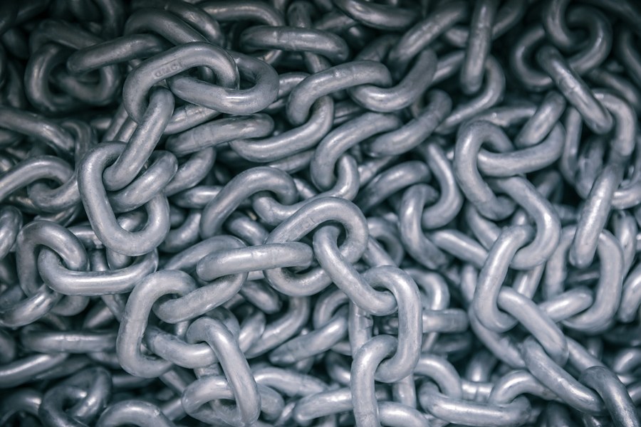 Pile of OMC G43 hot-dip galvanised short-link marine anchor chain