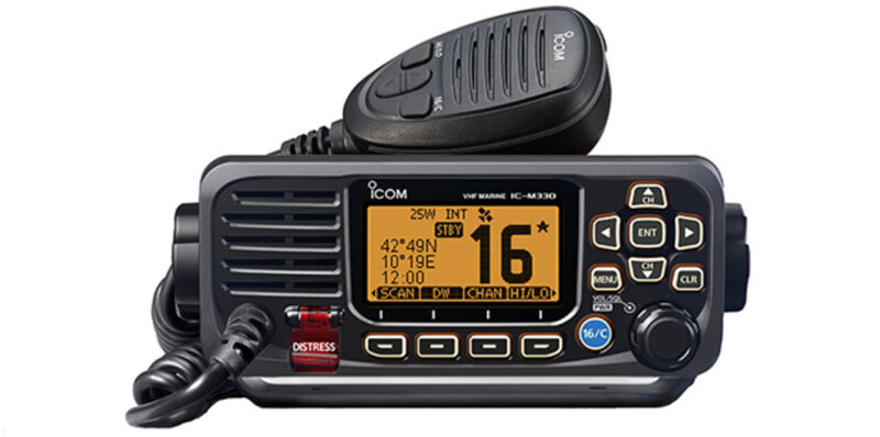 ICOM ULTRA COMPACT VHF MARINE TRANSCEIVER W/ GPS BLK